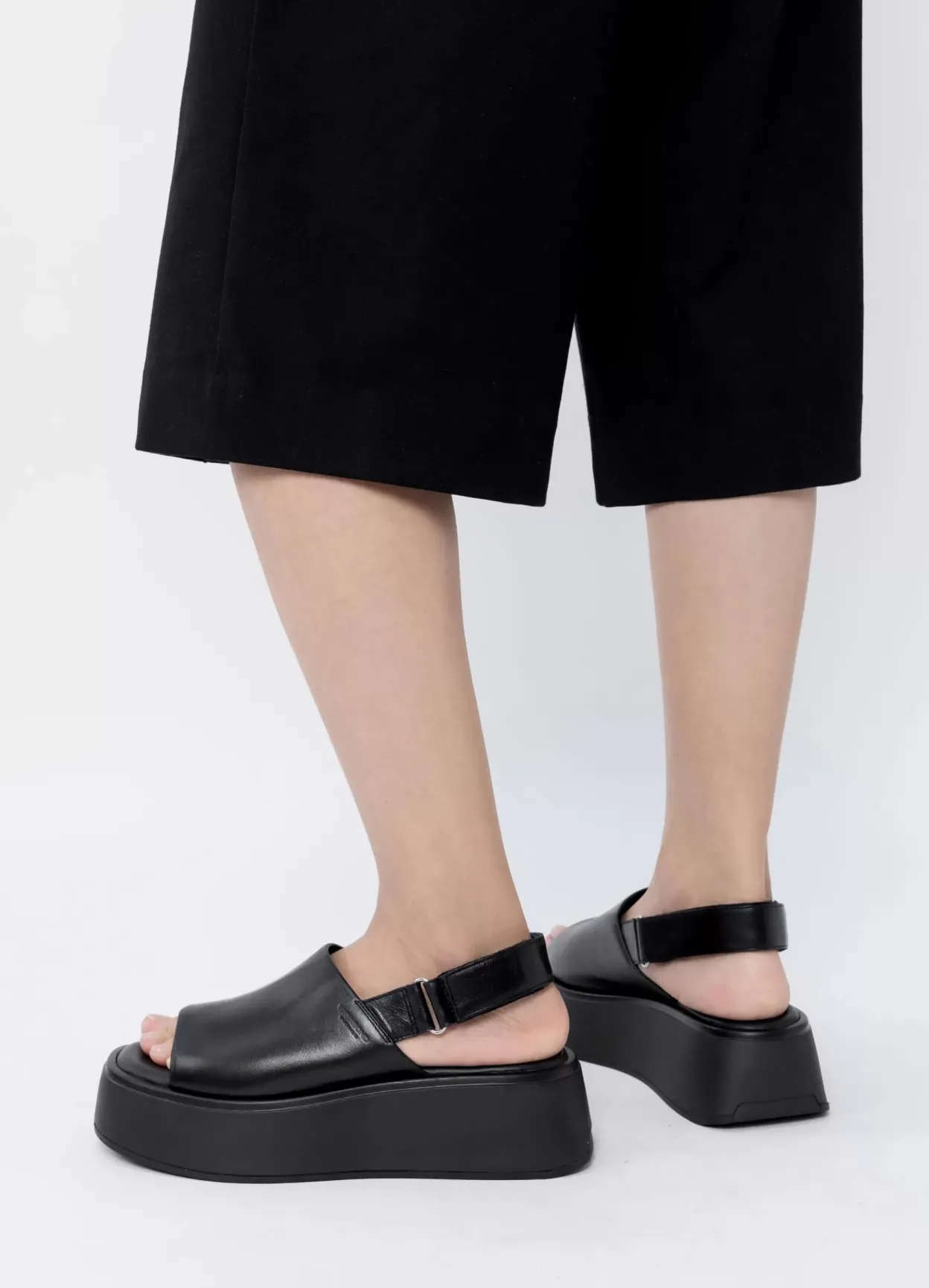 Vagabond COURTNEY SANDALER