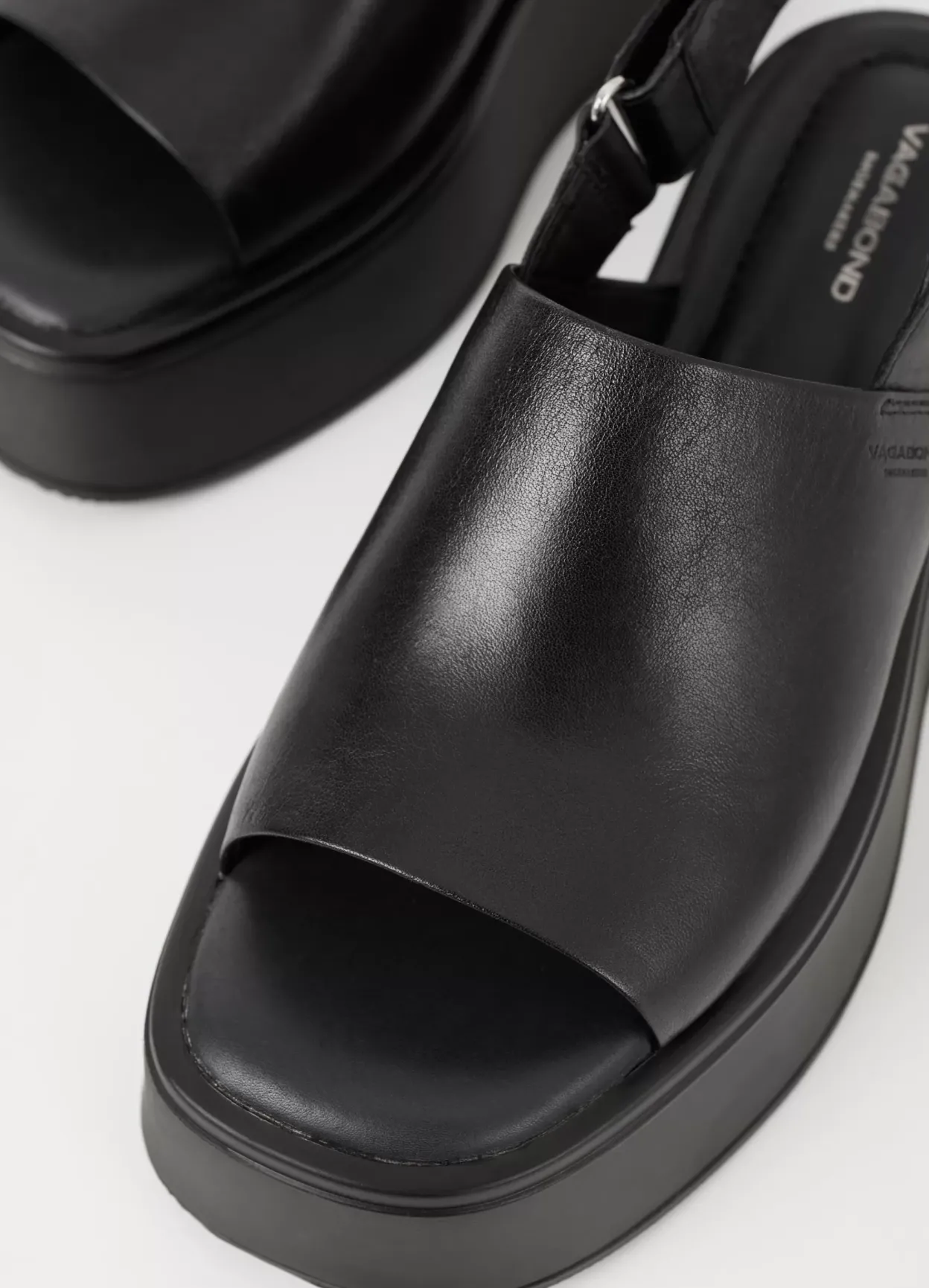 Vagabond COURTNEY SANDALER