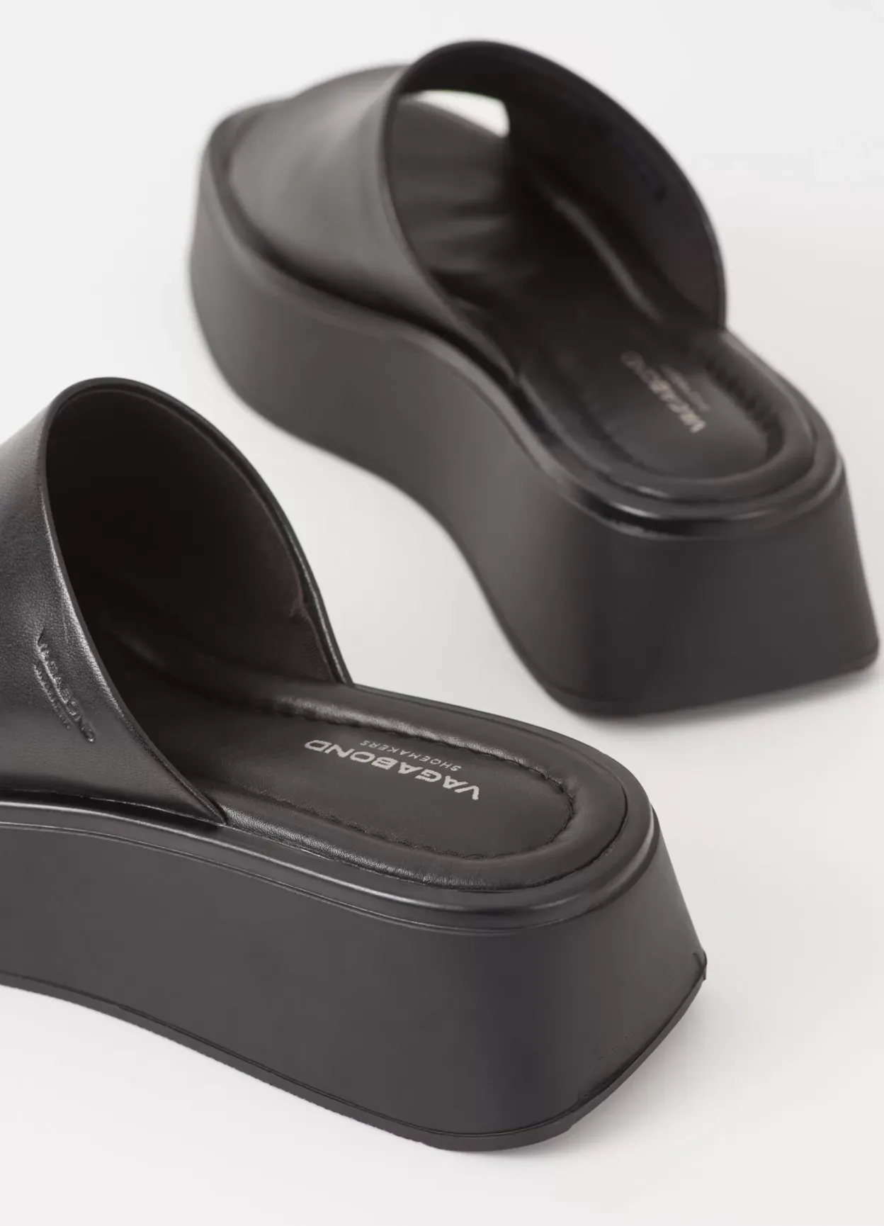 Vagabond COURTNEY SANDALER